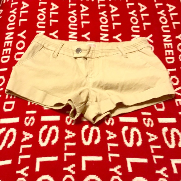 Shorts - Picture 1 of 2
